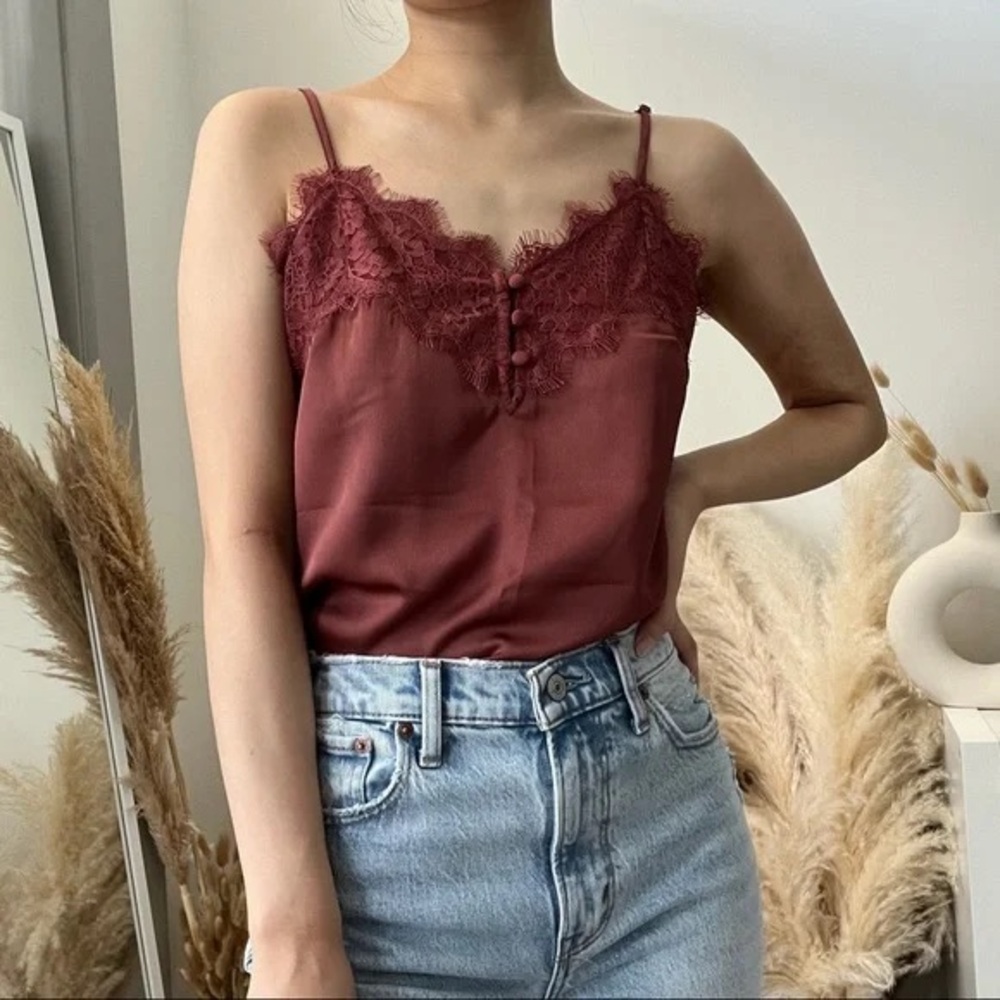 Abercrombie  Lace Trimmed Camisole in Rust